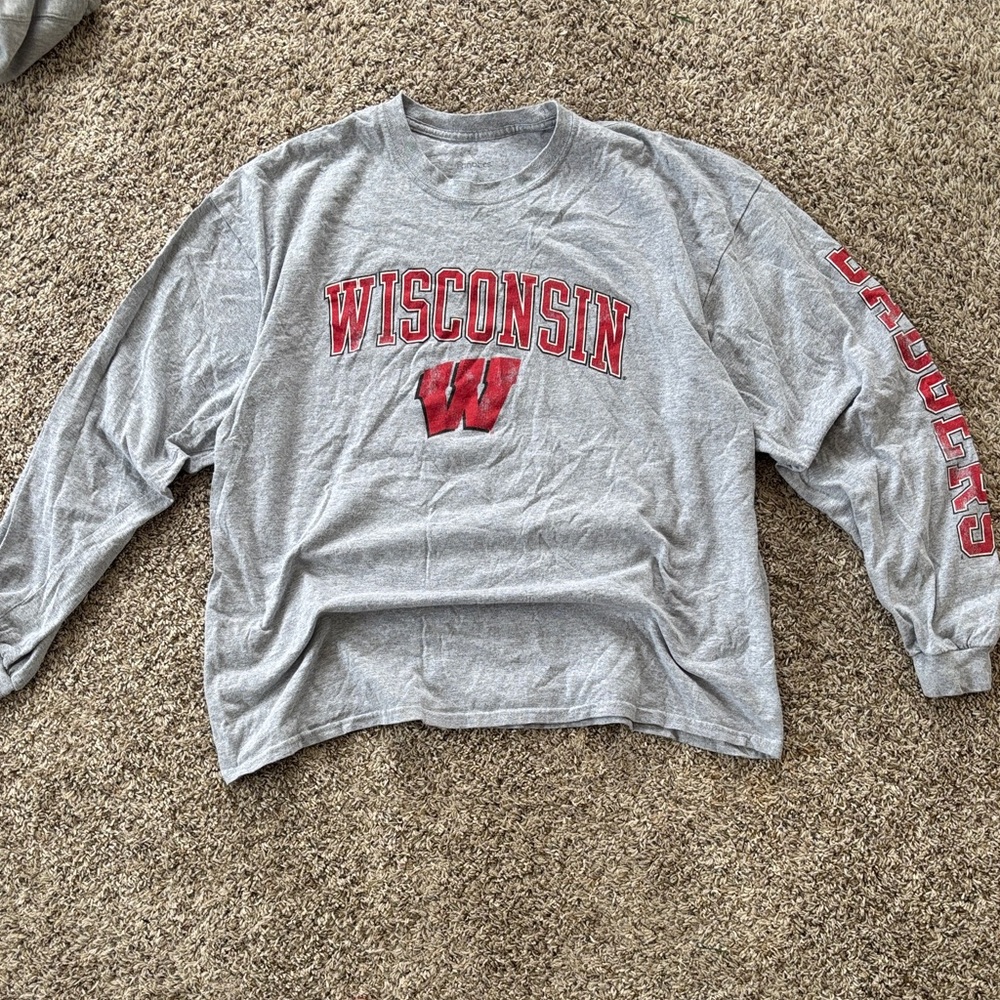 Vintage Fanatics Men’s XXL Wisconsin Badgers Faded Long sleeve Graphic T Shirt